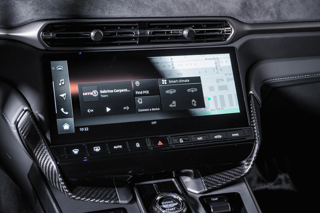 New 2025 Aston Martin Vanquish image 32