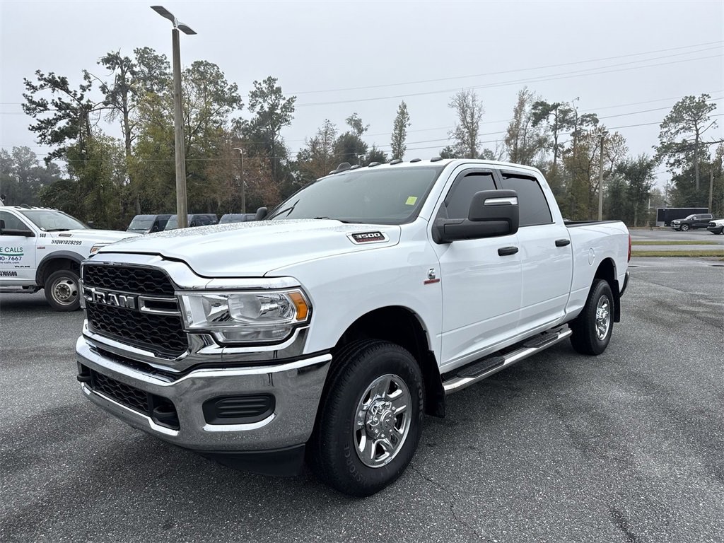 Used 2024 RAM 3500 Tradesman w/ Chrome Appearance Group image 7