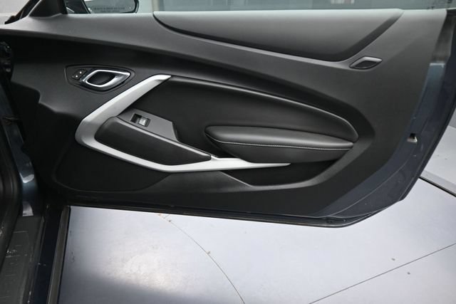 Used 2020 Chevrolet Camaro SS RWD image 13