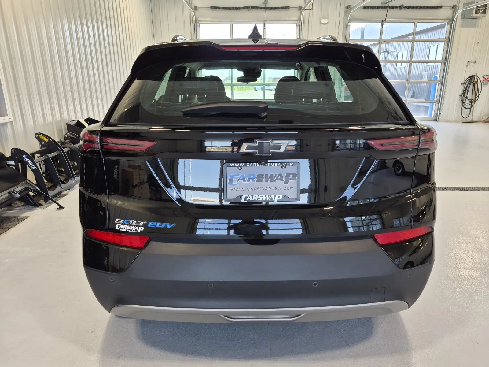 Used 2023 Chevrolet Bolt EUV LT w/ Comfort Package FWD image 4