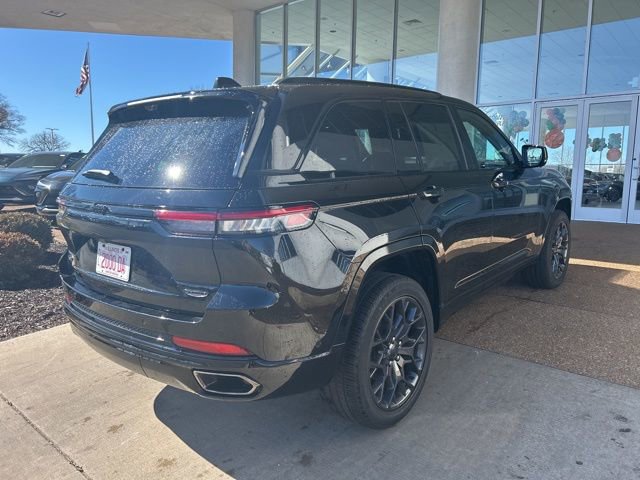 Used 2025 Jeep Grand Cherokee Summit image 5