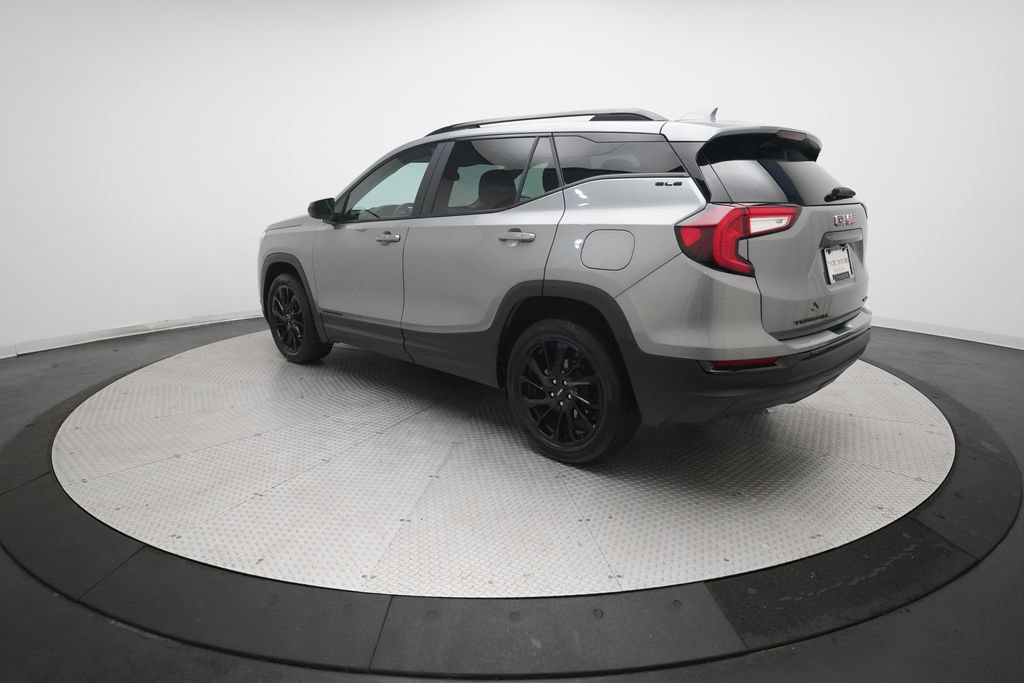 Used 2024 GMC Terrain SLE w/ Driver Convenience Package AWD/4WD image 32
