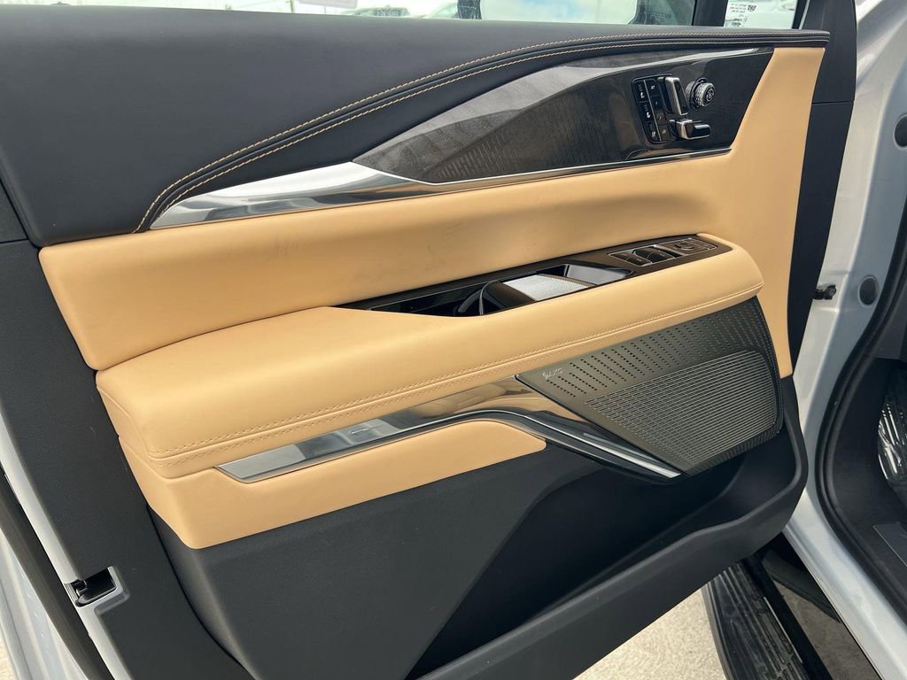 New 2025 Cadillac Escalade IQ Luxury 2 image 10