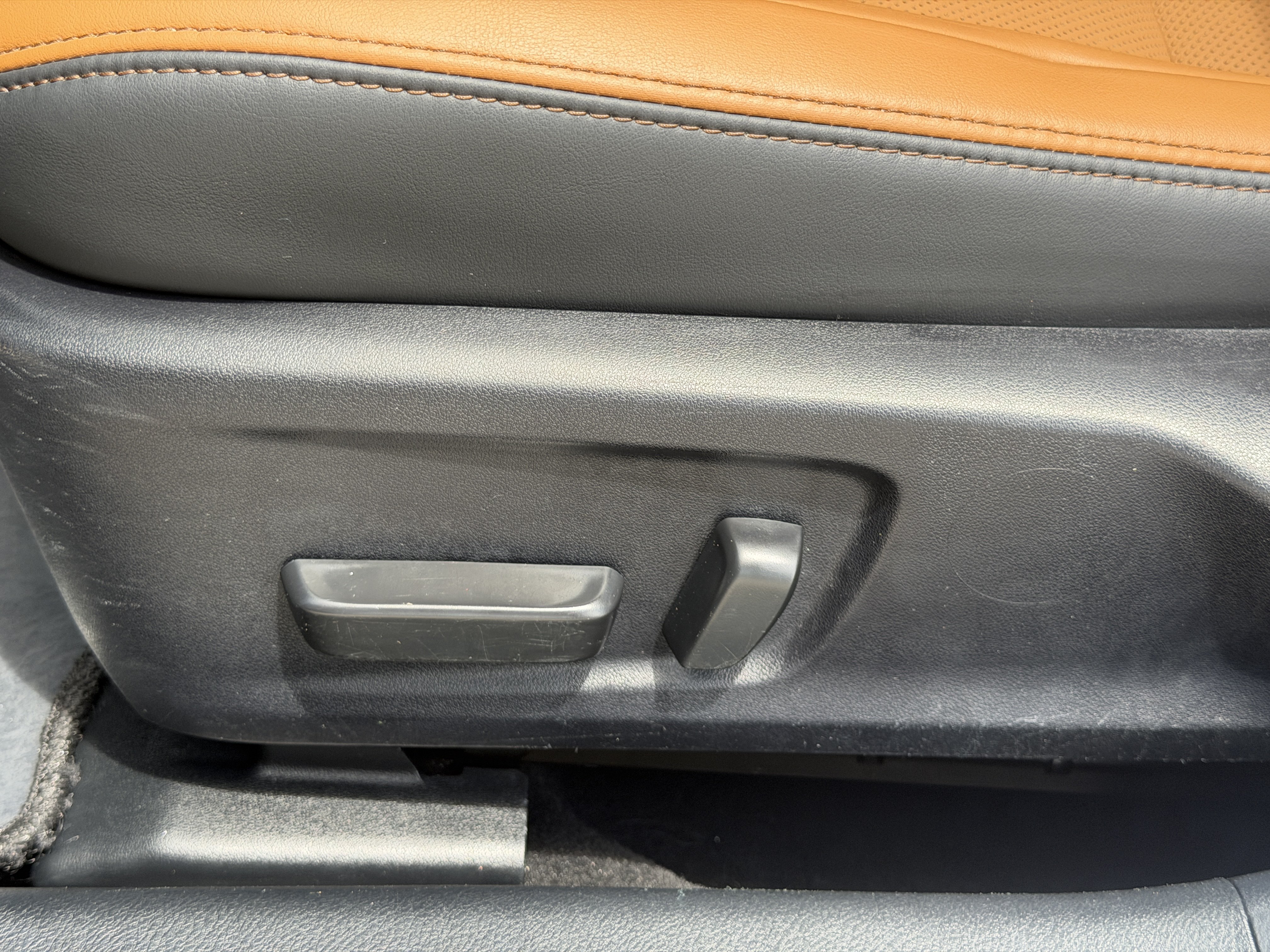 Used 2023 Lexus IS 350 F Sport w/ Accessory Package RWD image 17