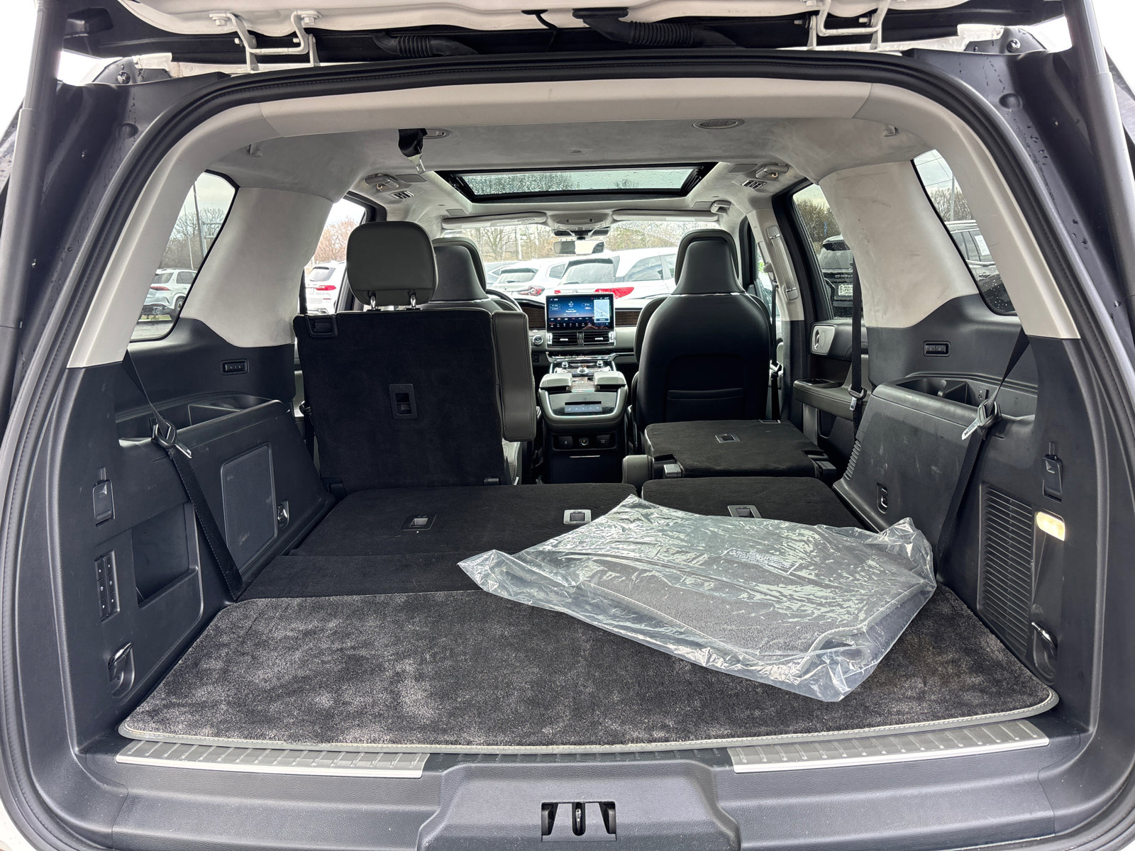 Certified 2023 Lincoln Navigator Black Label image 9