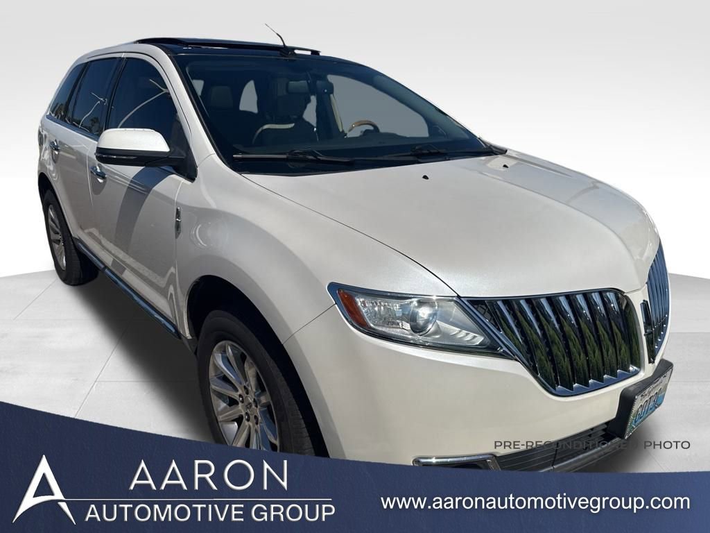 Used 2014 Lincoln MKX FWD w/ Equipment Group 102A
