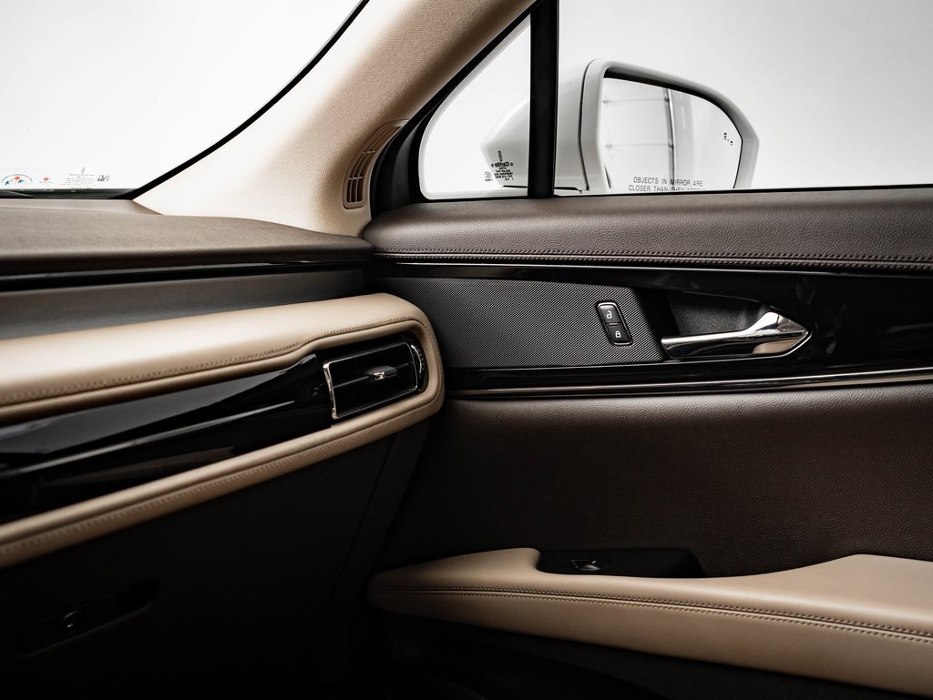 Used 2021 Lincoln Nautilus FWD w/ Equipment Group 101A image 37