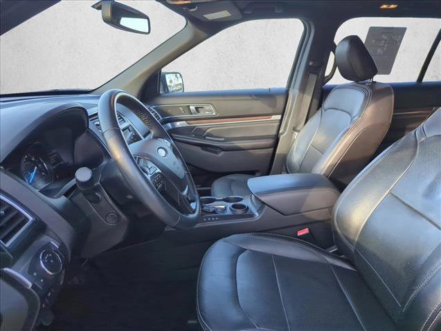 Used 2019 Ford Explorer Limited w/ Class III Trailer Tow Package image 17