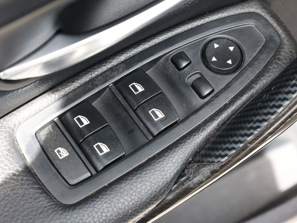 Used 2015 BMW 328i Sedan image 11