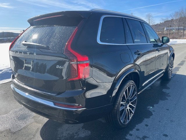 New 2026 Volvo XC90 B6 Plus w/ Protection Package Premier AWD/4WD image 3