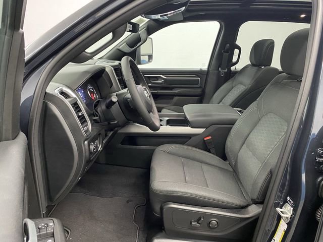 New 2026 RAM 1500 4x4 Crew Cab image 4