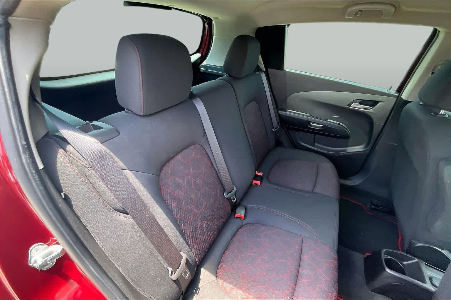 Used 2017 Chevrolet Sonic LT w/ Convenience Package FWD image 20