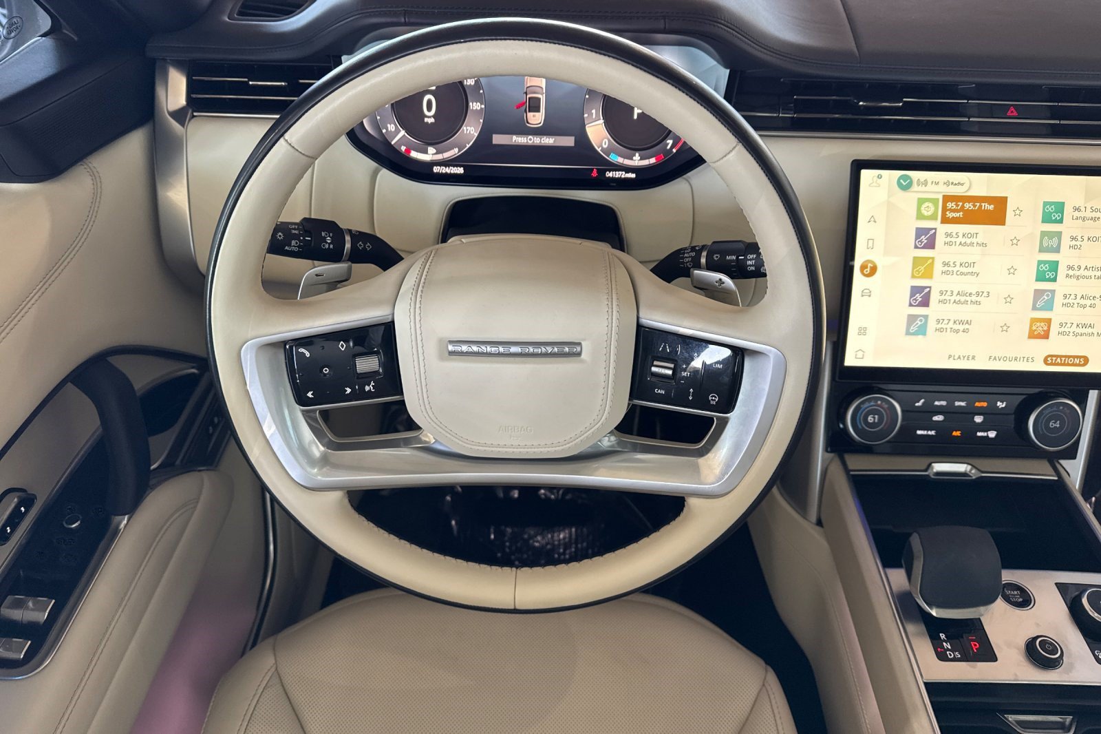 Used 2023 Land Rover Range Rover Autobiography AWD/4WD image 33