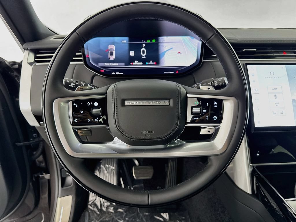 New 2026 Land Rover Range Rover Long Wheelbase SE AWD/4WD image 11