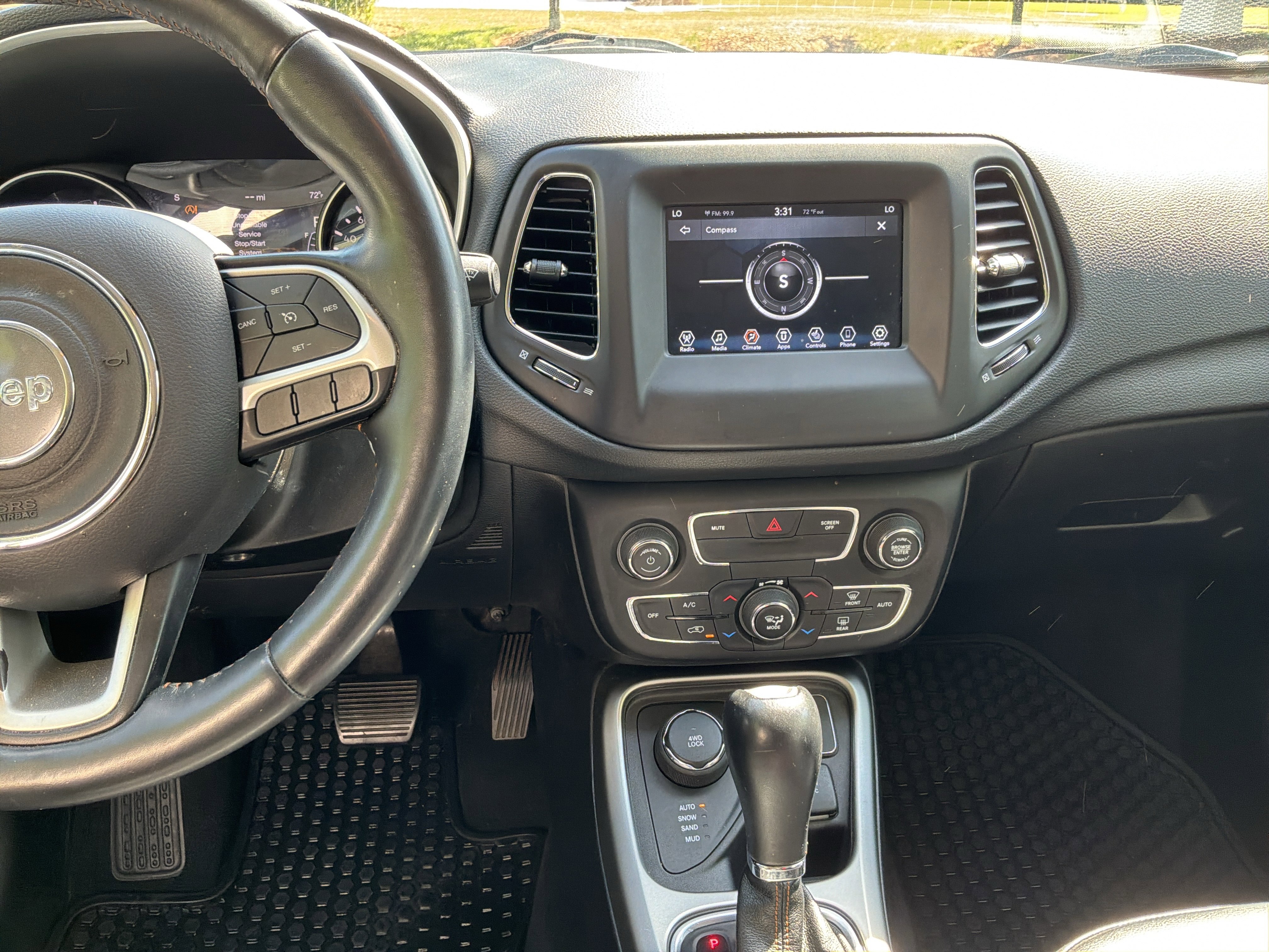 Used 2019 Jeep Compass Latitude w/ Popular Equipment Group image 29