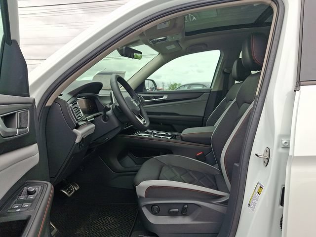 New 2026 Volkswagen Atlas Peak Edition AWD/4WD image 12