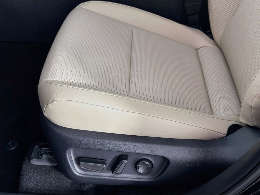 New 2026 Toyota RAV4 Limited AWD/4WD image 23