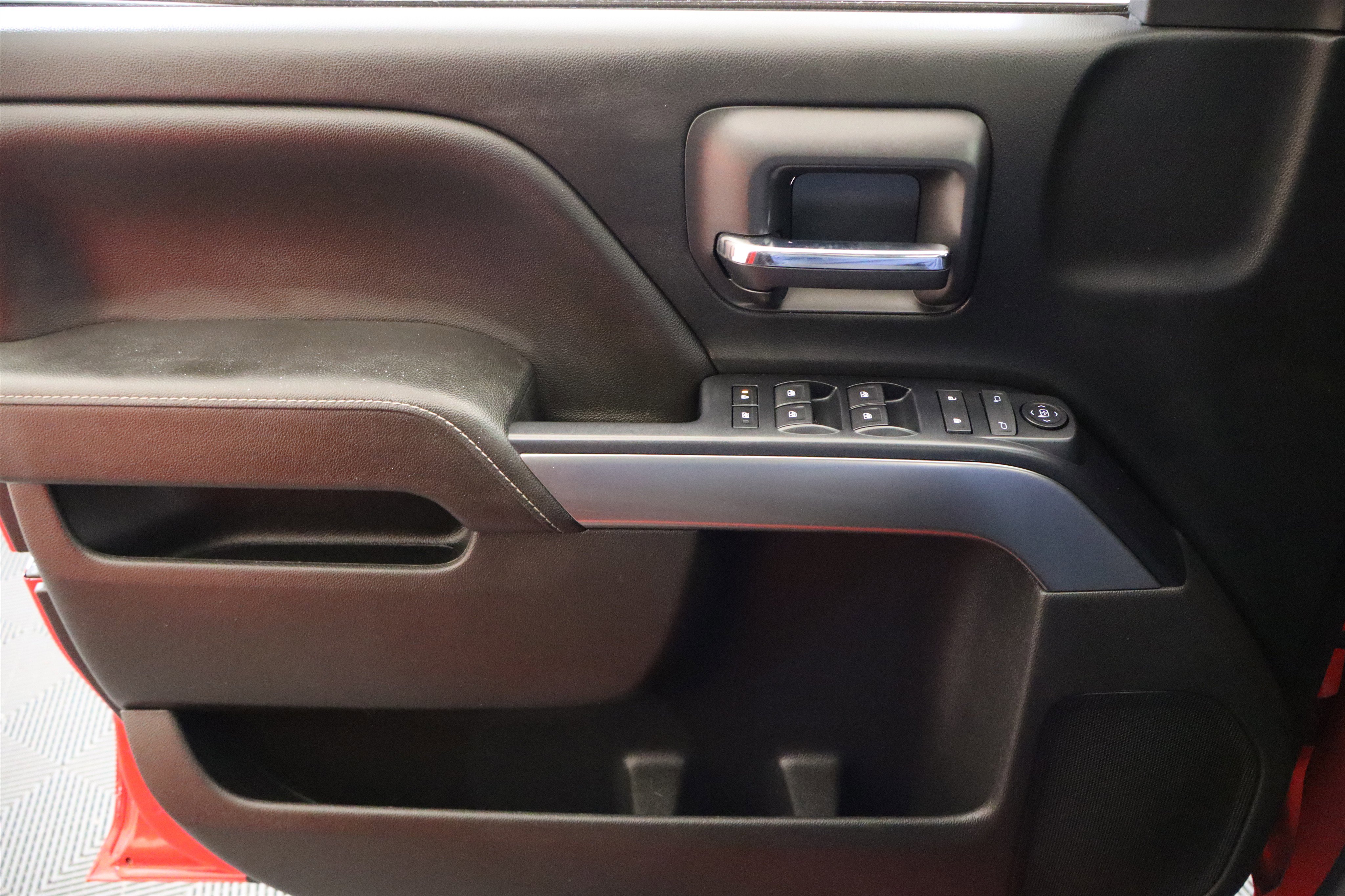 Used 2017 Chevrolet Silverado 1500 LT w/ All Star Edition image 31