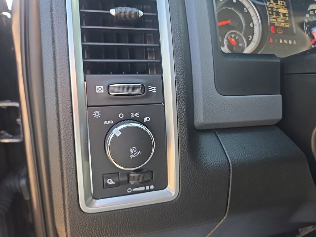 Used 2019 RAM 1500 Classic Warlock image 14