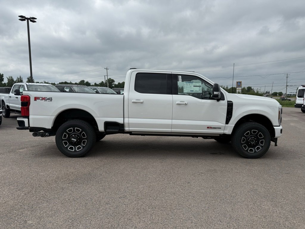 New 2025 Ford F350 Platinum w/ FX4 Off-Road Package image 7