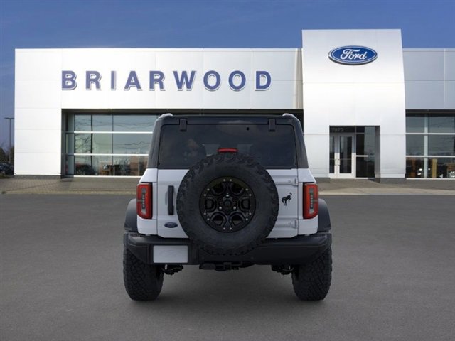New 2025 Ford Bronco Badlands image 5