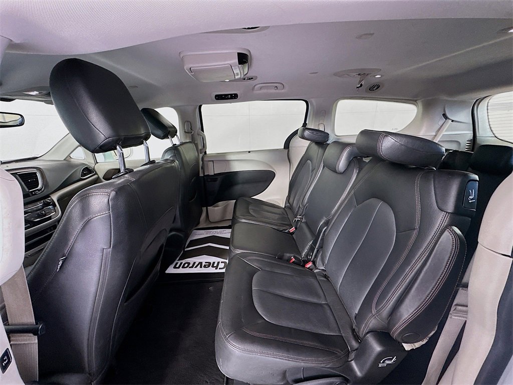 Used 2018 Chrysler Pacifica Touring Plus w/ Tire & Wheel Group image 23