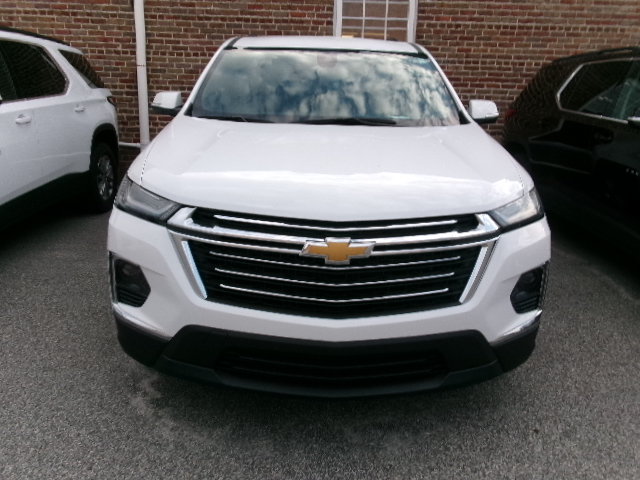 Used 2023 Chevrolet Traverse LT FWD image 3