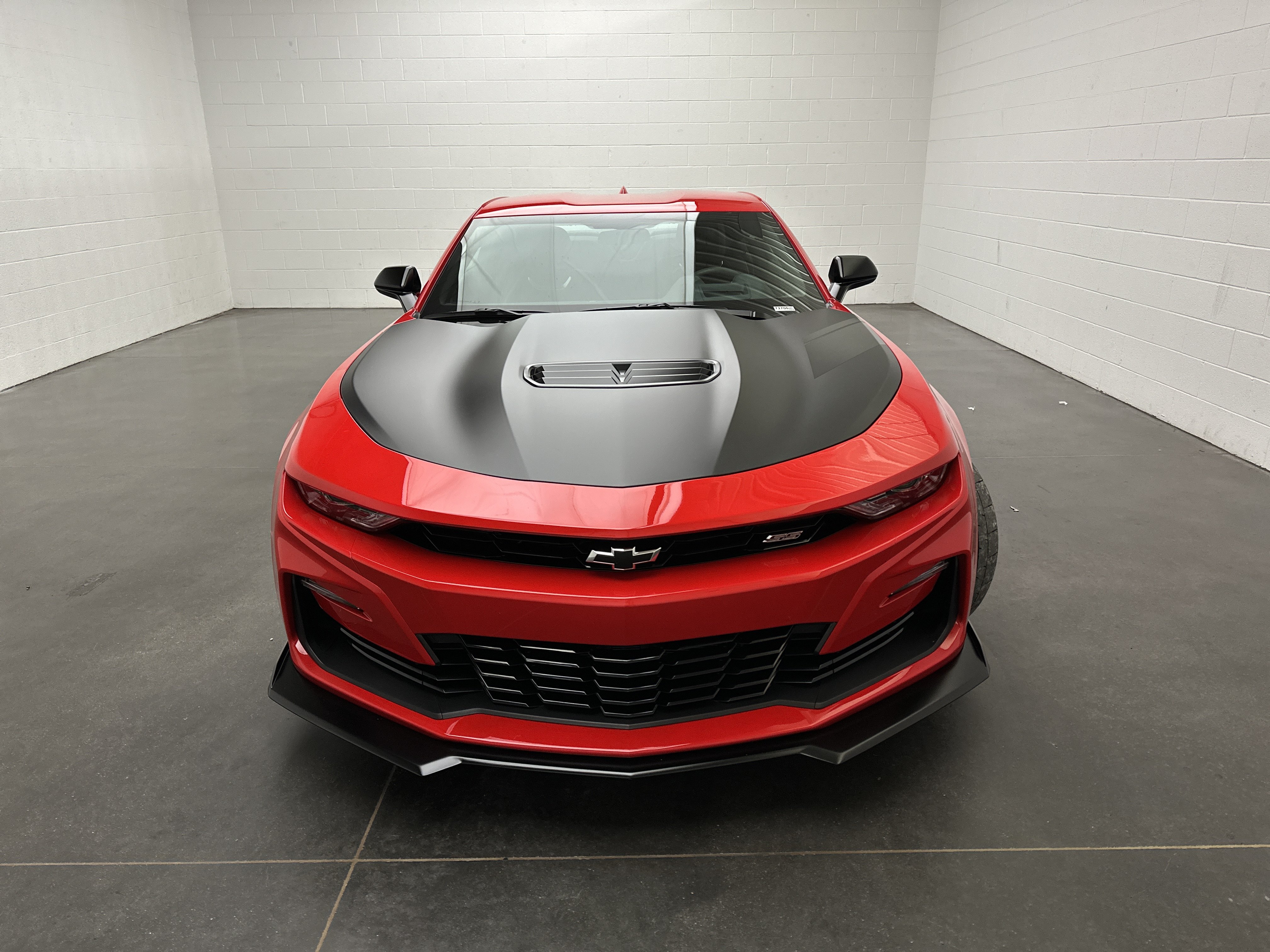 Used 2023 Chevrolet Camaro SS RWD image 3