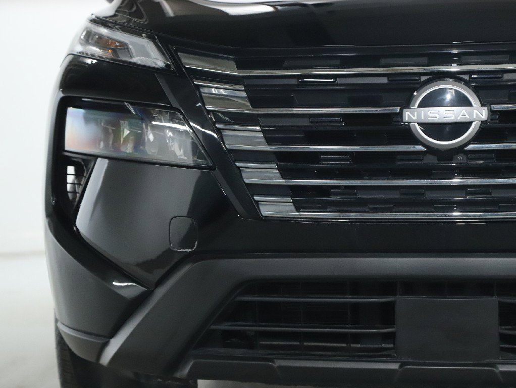 Certified 2026 Nissan Rogue SV w/ Cold Weather Package image 6