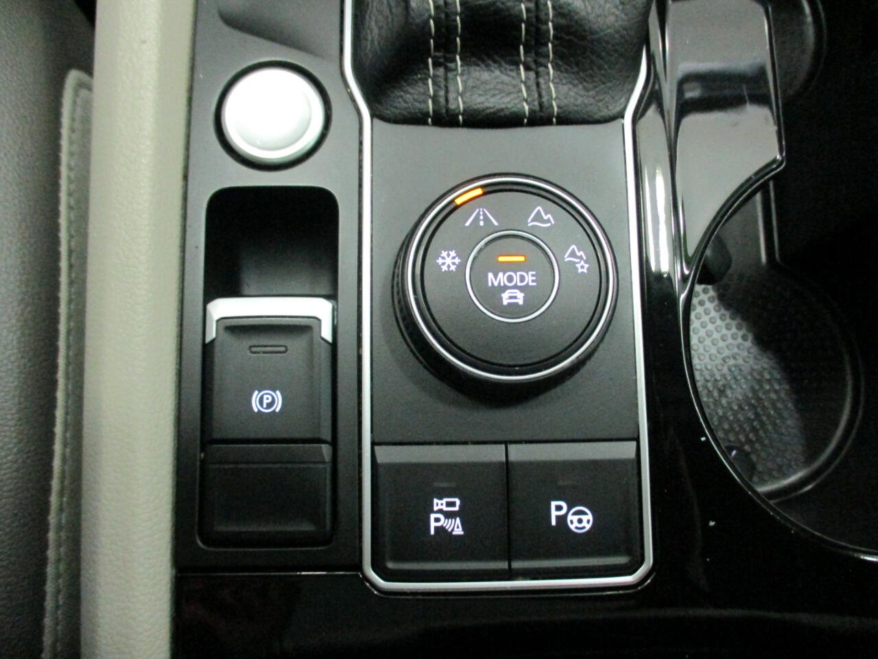 Used 2021 Volkswagen Atlas SEL Premium image 27