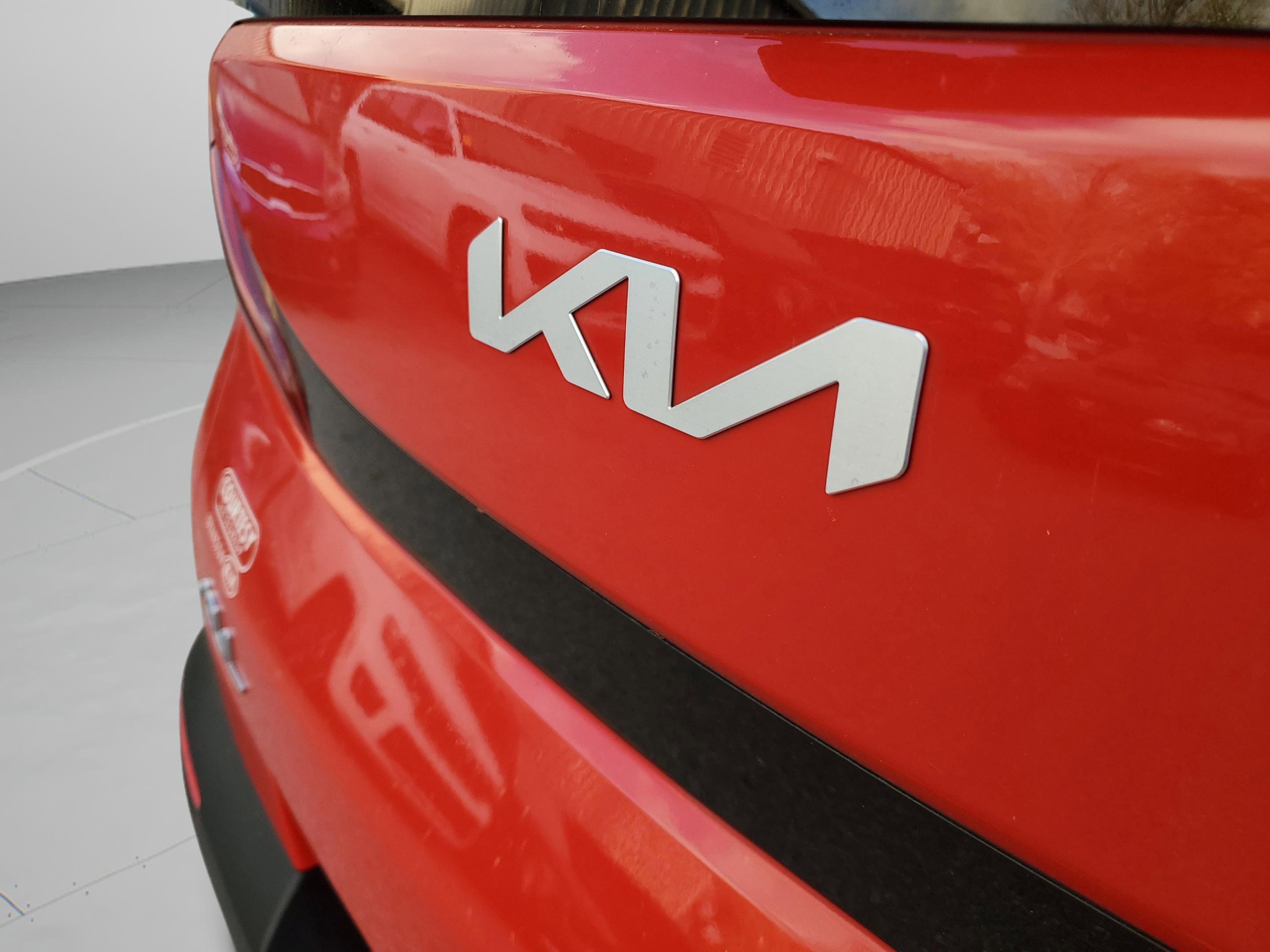 Certified 2022 Kia Soul LX image 7