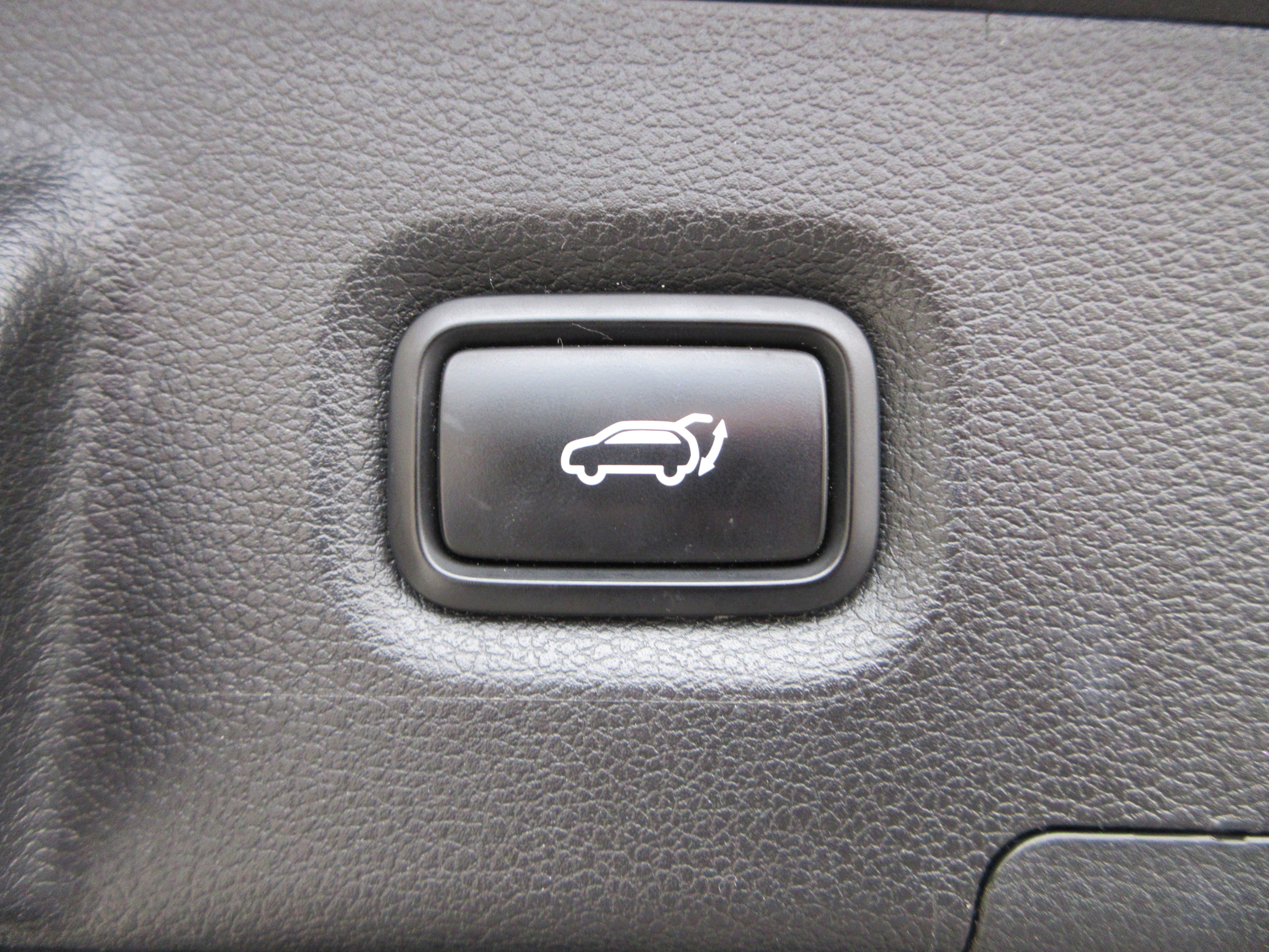 Used 2021 Hyundai Santa Fe Limited AWD/4WD image 57