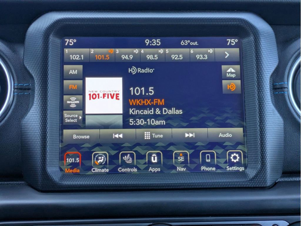 Used 2021 Jeep Wrangler Unlimited Rubicon 4xe w/ Cold Weather Group AWD/4WD image 19