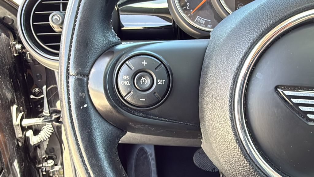 Used 2019 MINI Cooper 2-Door Hardtop FWD image 27