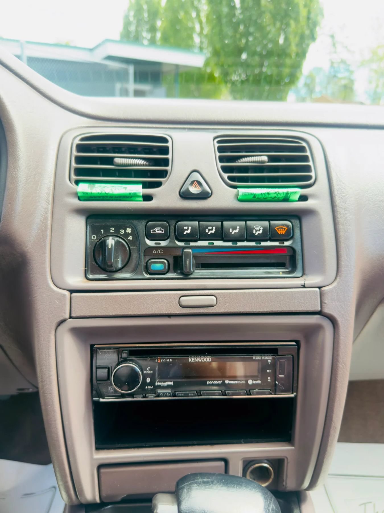 Used 1995 Subaru Legacy L AWD/4WD image 14