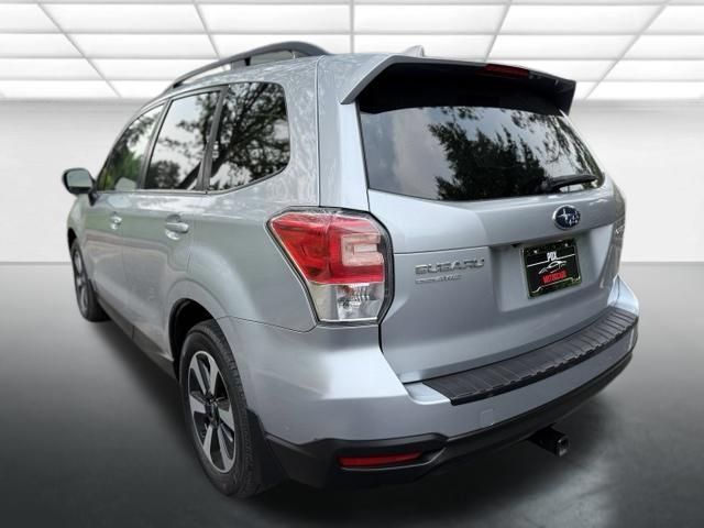 Used 2018 Subaru Forester 2.5i Premium AWD/4WD image 3