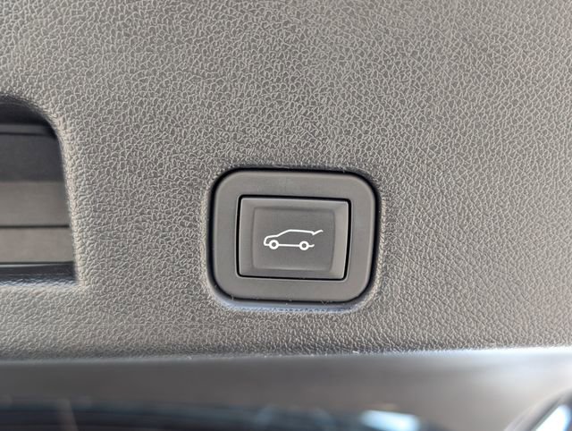 Used 2024 GMC Acadia Elevation image 26