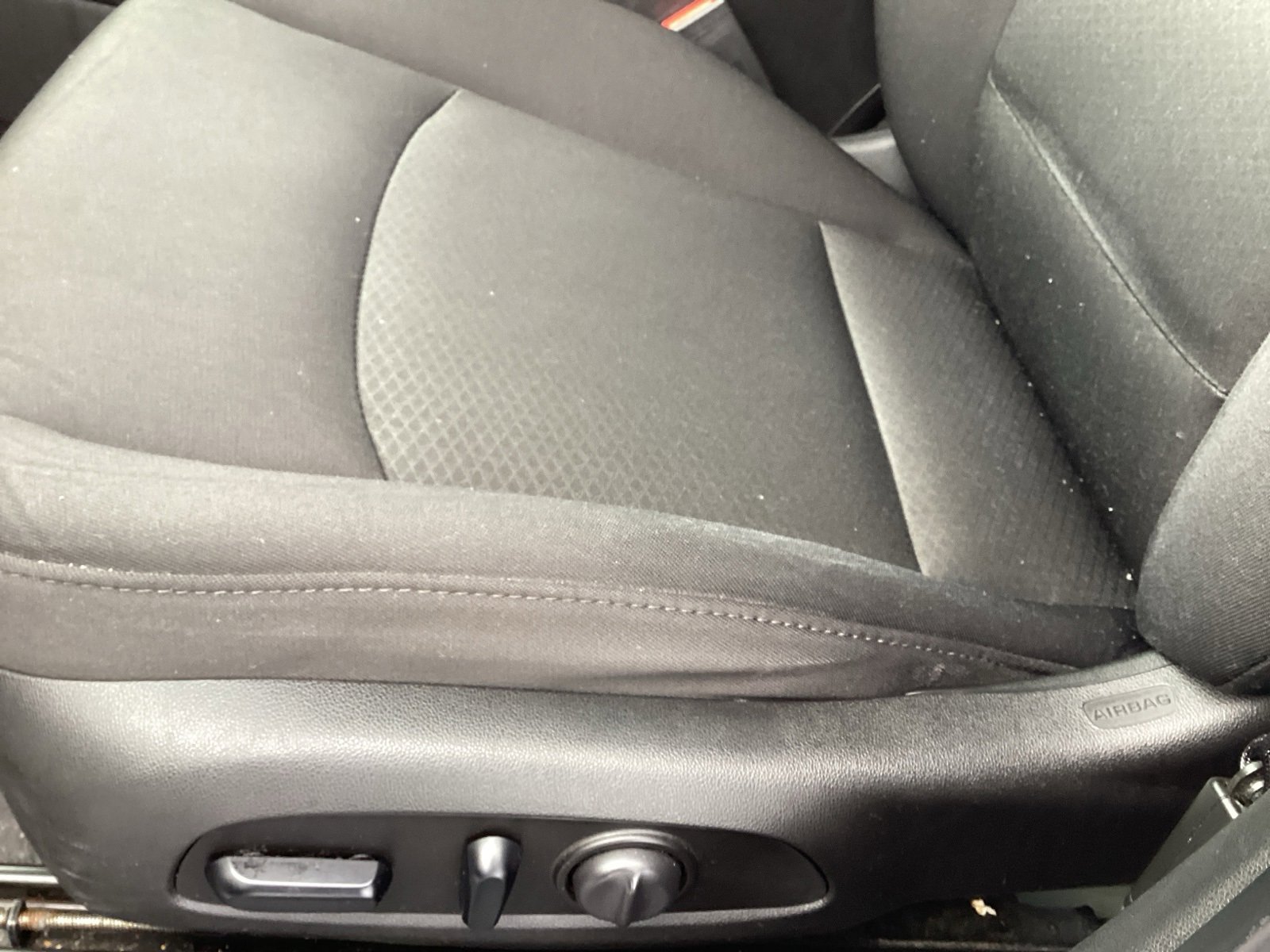 Used 2018 Chevrolet Malibu LT image 9