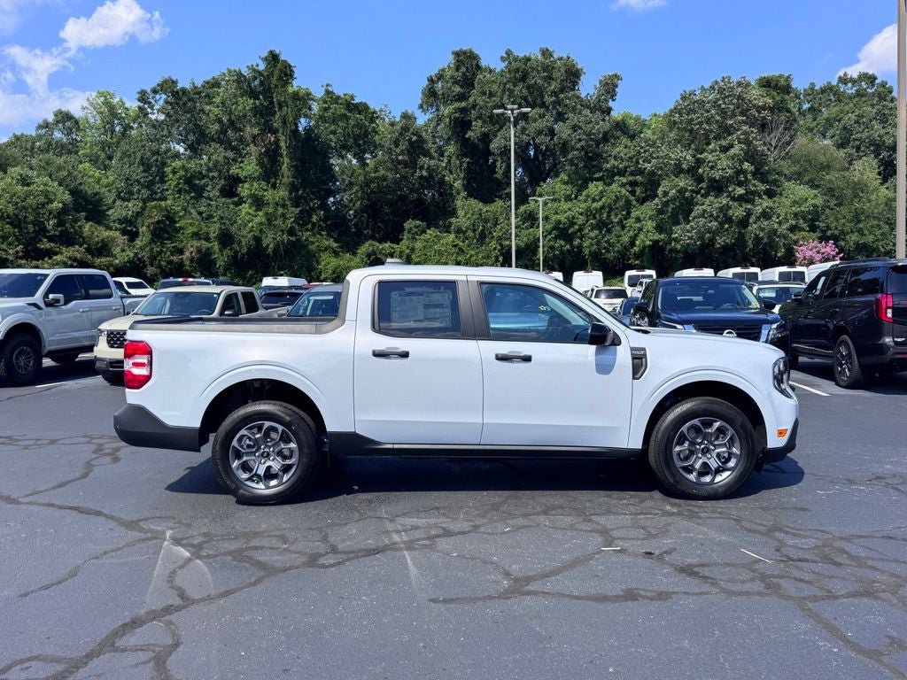 New 2026 Ford Maverick XLT w/ XLT Luxury Package FWD image 4