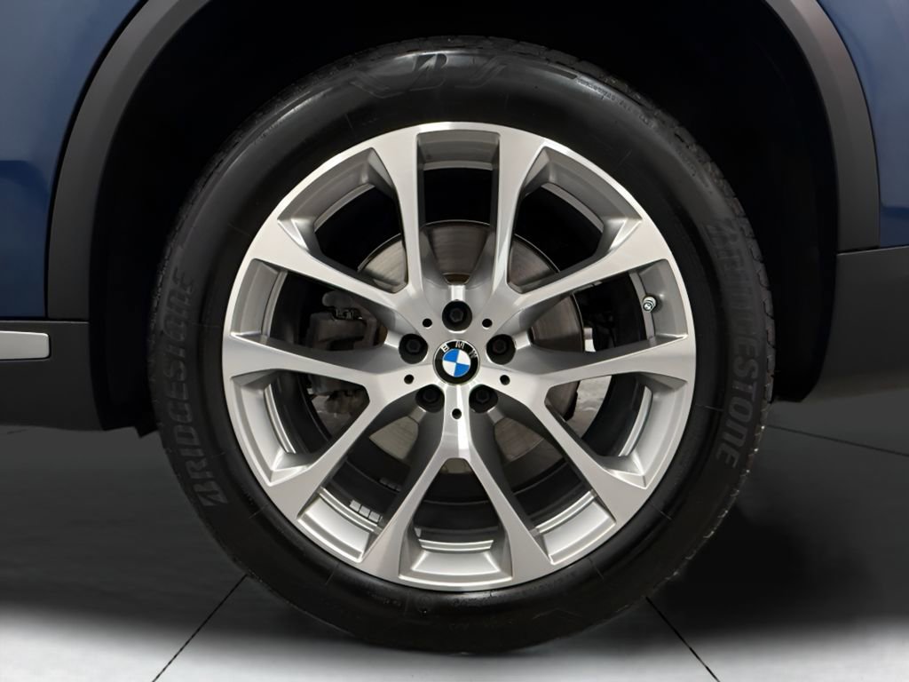 Used 2023 BMW X5 sDrive40i w/ Climate Comfort Package image 30