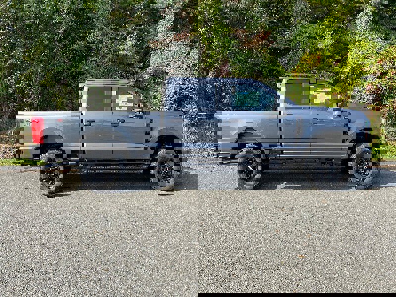 New 2026 Ford F250 XL image 4