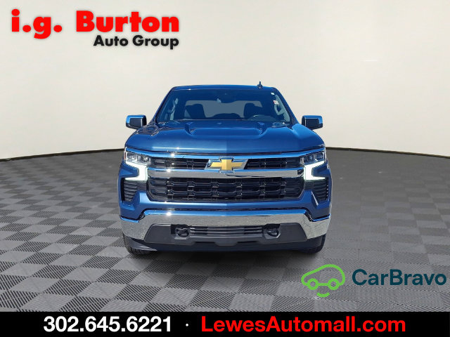 Used 2024 Chevrolet Silverado 1500 LT AWD/4WD image 2