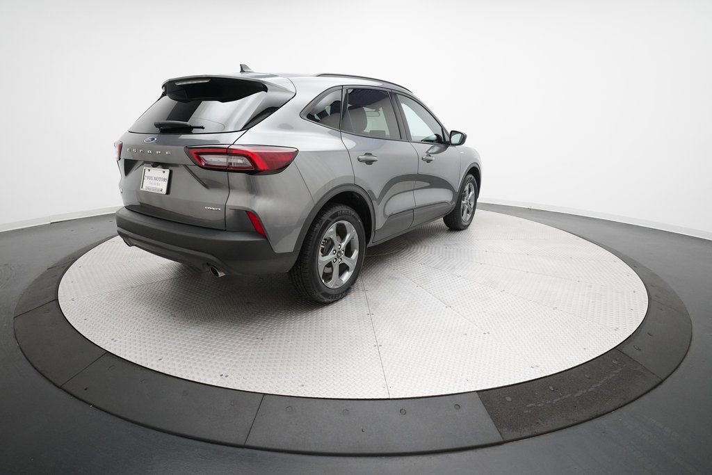 Used 2025 Ford Escape ST-Line image 35