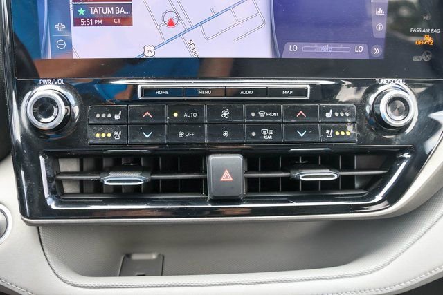 Used 2021 Toyota Highlander Limited image 31