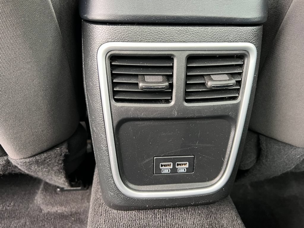 Used 2023 Dodge Charger SXT RWD image 13