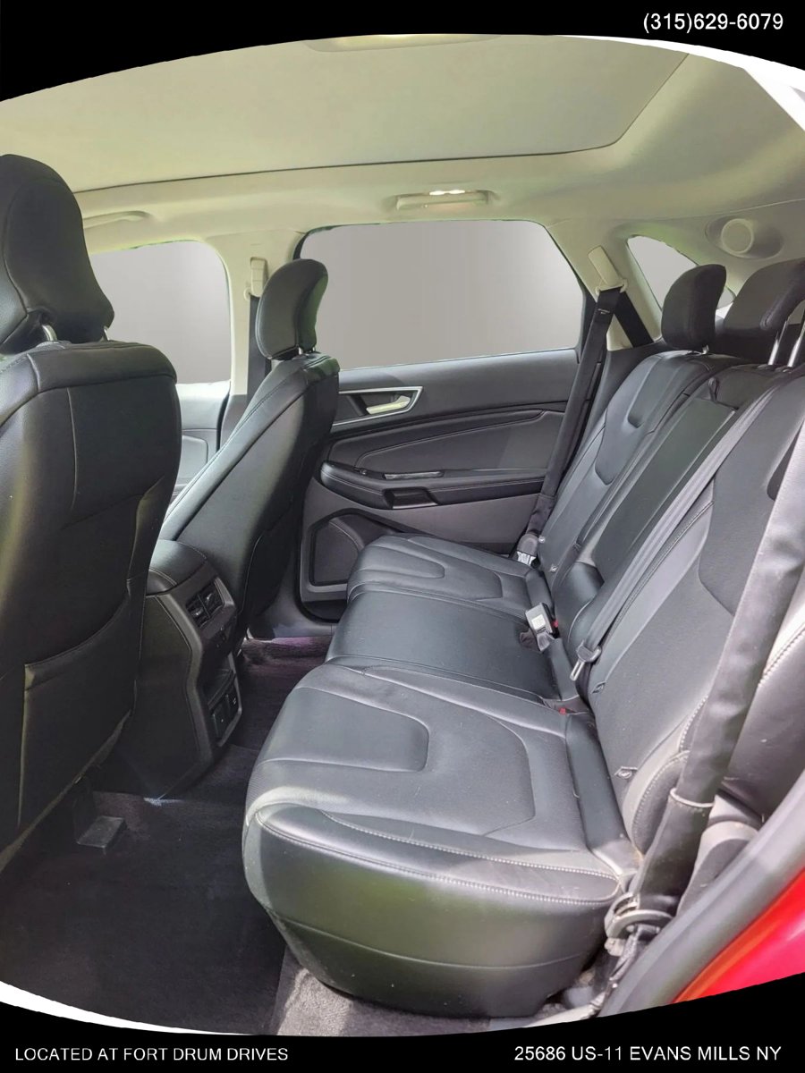 Used 2017 Ford Edge Titanium w/ Equipment Group 302A AWD/4WD image 12