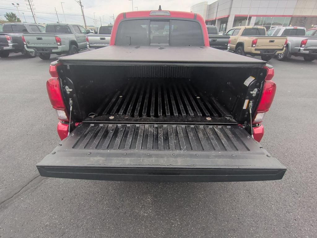 Used 2022 Toyota Tacoma SR AWD/4WD image 30