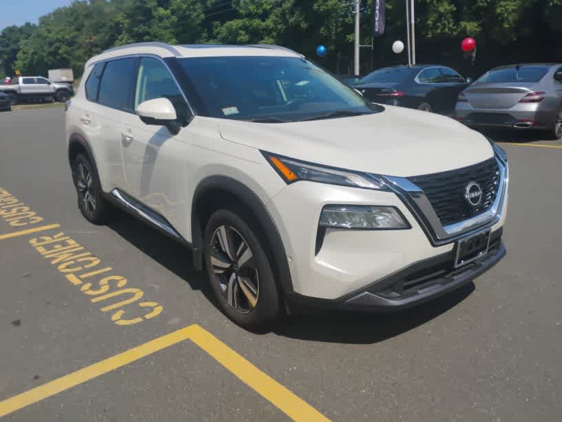Used 2023 Nissan Rogue SL w/ SL Premium Package AWD/4WD image 2