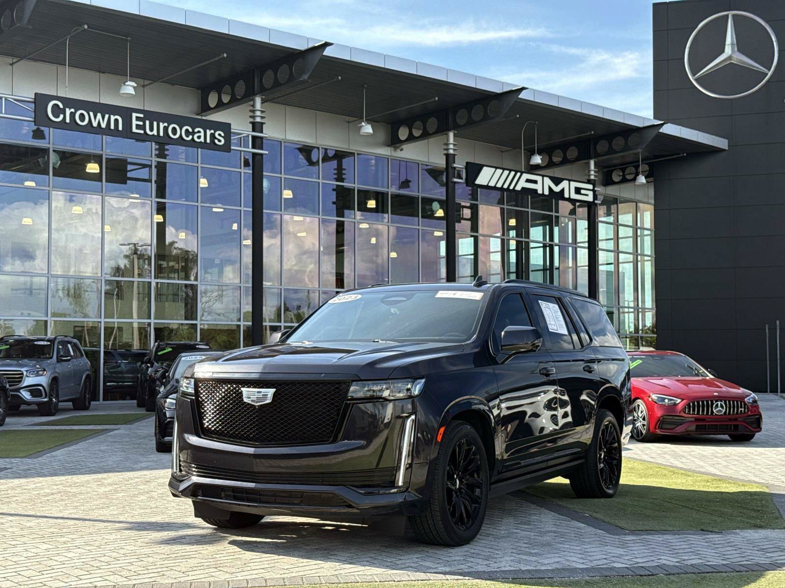 Used 2023 Cadillac Escalade Sport Platinum w/ LPO, ONYX Package RWD image 1