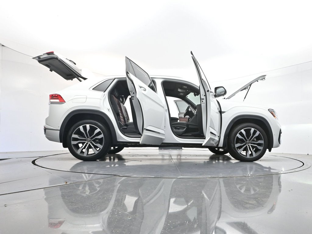 Used 2022 Volkswagen Atlas Cross Sport SEL Premium R-Line AWD/4WD image 43